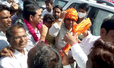 कांग्रेस कार्यकर्ताओं ने किया प्रदेश अध्यक्ष का भव्य स्वागत