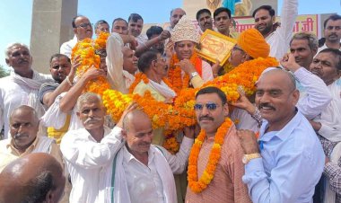 नेपाल से महुआ आगमन पर विधायक हुडला का जगह-जगह हुआ स्वागत