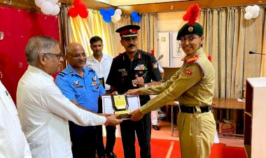 उत्कृष्ट कार्यों के लिए संगम विश्वविधालय एनसीसी कैडेट ग्रुप स्तर पर सम्मानित