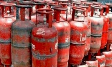 गैस सिलेण्डर महंगा होने से गड़बड़ाया रसोई बजट
