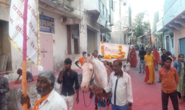 गुरलाँ मे निकाला देवनारायण भगवान का जुलुस, बच्चों को कराया स्नेह भोज