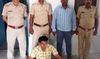 महिला बनकर की ऑनलाइन चैटिग, डेढ लाख ठगी का अरोपी कर्नाटक पुलिस को सौंपा