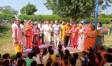 108 कन्याओं के सामूहिक पूजन के साथ लिया बेटी बचाओ बेटी पढाओ का संकल्प