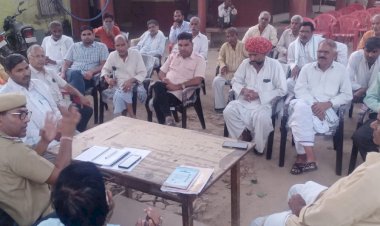 त्योहारों जो देखते थानाधिकारी ने सीएलजी बैठक आयोजित की