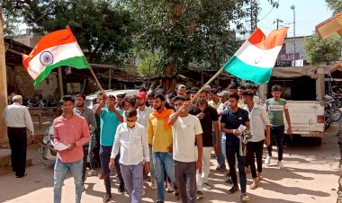 सेना भर्ती रैली पुनः शुरू करने व आयु सीमा में छूट प्रदान करने की मांग को लेकर युवा मंडल के सदस्यों ने निकाली रैली