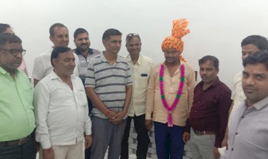 अग्रवाल समाज सदस्यों ने मनोनीत पार्षद का किया सम्मान