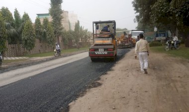 अलवर-बहरोड क्षतिग्रस्त राजमार्ग पर पेचवर्क एंव डामरीकरण कार्य शुरू