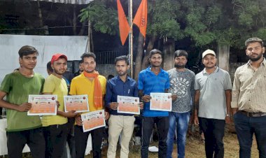 लवकुश वॉलीबॉल क्लब के दूसरे दिन वी एस पी नगर ने समेलिया को हराया
