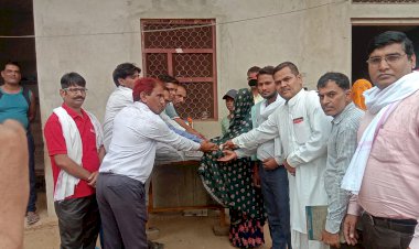 मानवता की नई मिशाल, अनाथ बच्चों के लिए सोशल मीडिया से जुटाई 301136 रुपये की आर्थिक सहायता