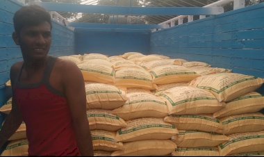 अवैध रूप से सरसो के लिए उर्वरक बेचते हुए 445 कट्टे किए जप्त