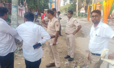 पुलिस प्रशासन ने बूथ केंद्रों से टैंट हटवाने ए़ंव समीपवर्ती दुकानों को बंद रखने के दिए निर्देश