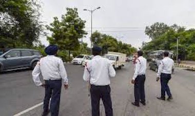 पुलिस से रास्ता पूछना युवक को पड़ा भारी, कटा चालान