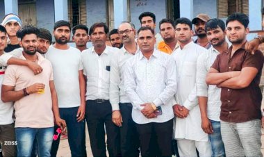 गुर्जर समाज की बैठक में युवाओं से समाज में शिक्षा का उजियारा फैलाने पर दिया जोर