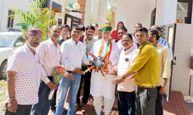 केंद्रीय मंत्री अर्जुन राम मेघवाल ने उपचुनाव को लेकर पार्टी पदाधिकारियों से की गहन मंत्रणा