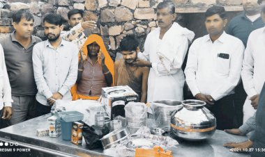असहाय बुजुर्ग महिला को घरेलू सामान व राशन सामग्री आदि करवाए उपलब्ध