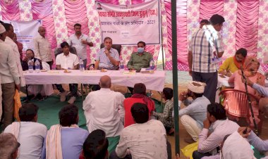 ग्राम पंचायत मैनपुरा में लगा प्रशासन गांवों के संग अभियान शिविर, अतिरिक्त जिला कलेक्टर राजेंद्र अग्रवाल ने किया औचक निरीक्षण