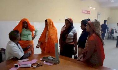 सुरक्षित मातृत्व अभियान के तहत कैम्प लगाकर प्रसुता महिलाओं की जांच की