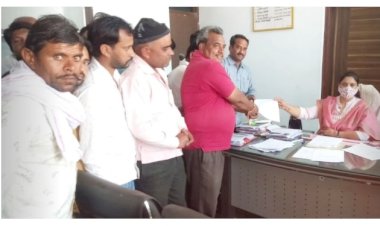 बेसहारा बच्चों को आर्थिक सहायता दिलवाने की मांग