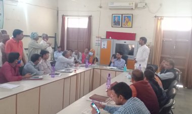 ग्रामीणों  एंव जनप्रतिनिधियों ने एसडीएम से क्षेत्र में बढ़ रहे अतिक्रमण सहित अनेक समस्याओं की शिकायत की