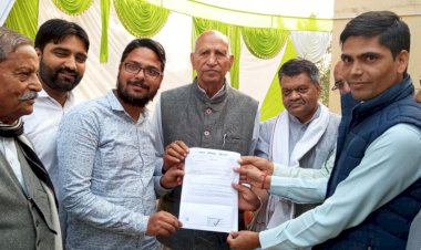 प्रशासन शहरों के संग अभियान में विधायक ने आठ पट्टे किए वितरित