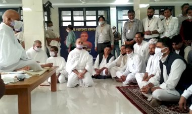 पायलट ने आचार्य श्री महाश्रमण से लिया आशीर्वाद