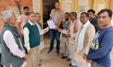 पूर्व केंद्रीय मंत्री खुर्शीद की नई पुस्तक सनराइज ओवर अयोध्या को प्रतिबंधित करने की मांग, सौंपा ज्ञापन