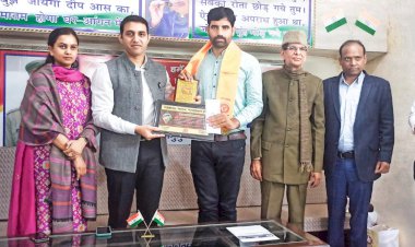 सीकर की चलती फिरती ब्लड बैंक मुकेश सैनी हर्ष का अंतरराष्ट्रीय युवा सम्मान हरियाणा में