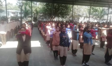 संविधान दिवस के मौके पर शैक्षणिक संस्थानो में विभिन्न प्रतियोगिताओं का हुआ आयोजन