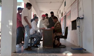 मेनार के युवा से नेशनल हाईवे पर हुई लूट, बढ़ती चोरियों की वारदात को लेकर के यूथ  कांग्रेस कार्यकर्ताओं ने सौपा ज्ञापन