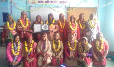 नाबार्ड के चेयरमैन द्वारा सवेरा महिला मंच महिलाओ को मिला राष्ट्रीय पुरस्कार