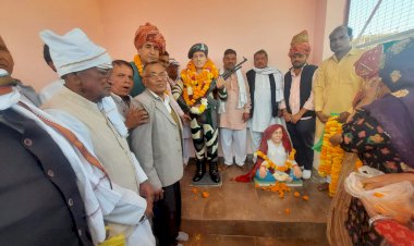 राजवाड़ा गांव में शहीद जले सिंह चौधरी की धर्मपत्नी का मूर्ति अनावरण समारोह हुआ आयोजित