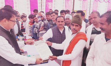 प्रशासन गांवो के संग अभियान से गांधीजी के ग्राम स्वराज का सपना होगा साकार -डॉ. हुडला