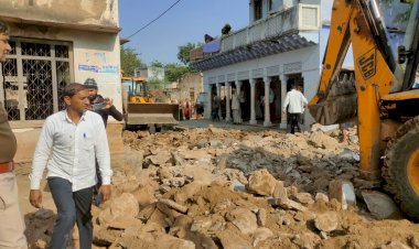 काली पहाड़ी गांव में प्रशासन की मौजूदगी में हटाया अतिक्रमण