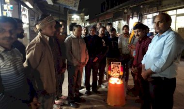 देश के प्रथम सीडीएस रावत के निधन पर दी श्रद्धांजलि, रखा माैन