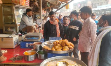 नगर पालिका प्रशासन द्वारा बस स्टैंड से अस्थाई अतिक्रमण हटवाया