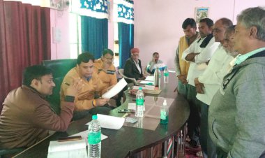 जनसुनवाई में सुनी ग्रामीणों की समस्याएं, जल्द से जल्द समाधान करने के दिए निर्देश