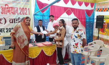 नियम विरुद्ध नगर पालिका द्वारा निकाले गए लेटर को लेकर पार्षदों में भारी आक्रोश, कांग्रेसी पार्षदों ने ईओ को सौंपा लिखित ज्ञापन