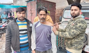 कोरोना संक्रमण की संभावित तीसरी लहर के मद्देनजर  अब घर घर हो रहा को कोविड वैक्सीनेशन