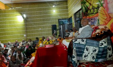 संत बाल मुरारी बापू विष्णुदास महाराज ने सुनाई सीताहरण रामकथा, भक्ति गीतों पर झूम उठे श्रद्धालु