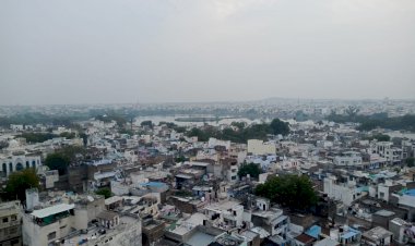 शीतलहर ने जकड़ा, गलन भरी हवा ने जीना किया मुहाल, शाम ढलने के बाद ठंड हुई और तीखी