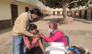 पन्द्रह से अठारह वर्ष के टीकाकरण को लेकर देखा गया उत्साह, 2200 बालक बालिकाओं को लगी वैक्सीन