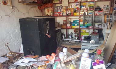 चोरों के हौसले होते जा रहे बुलंद, गुरुद्वारा के पास पाराशर इलेक्ट्रॉनिक दुकान में चोरी