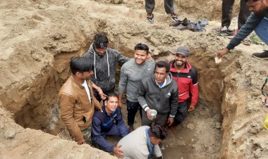 उपनगर पुर में बाबा रामदेव डूंगरी पर स्वागत द्वार के नींव की रखी आधारशिला