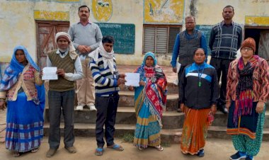 मृतक विद्यार्थियों के परिवारों को मिली एक -एक लाख रुपए की सहायता राशि