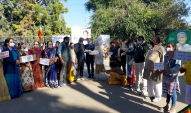 गहलोत का पुतला फूंक राज्य की कानून व्यवस्था एवं महिला अत्याचारों के खिलाफ विरोध जताया