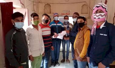 नगर पालिका स्थानांतरण के विरोध में विद्यार्थी परिषद ने सौंपा ज्ञापन