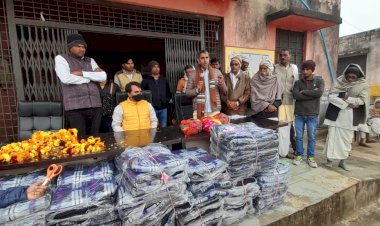 डॉक्टर किरोडी लाल मीणा की पहल पर नौवें दिन सलेमपुर में पूर्व प्रधान राजेंद्र मीणा ने कम्बल किए वितरण