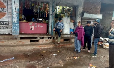 पुलिस गश्त की खुली पोल ,चोरों ने चटकाए दुकान के ताले