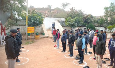 क्रेशर मजदूरों के निधन पर शोक सभा का किया गया आयोजन