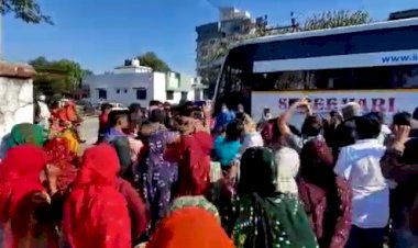 पाकिस्तान की जेल से रिहा हुए 20 मछुआरे वेरावल पहुंचे, वर्षों बाद परिवार के साथ पुनर्मिलन ने भावनात्मक दृश्य हुआ पैदा